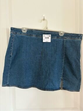 NWT American Eagle Outfitters Blue Denim Mini Skirt with Front Slit